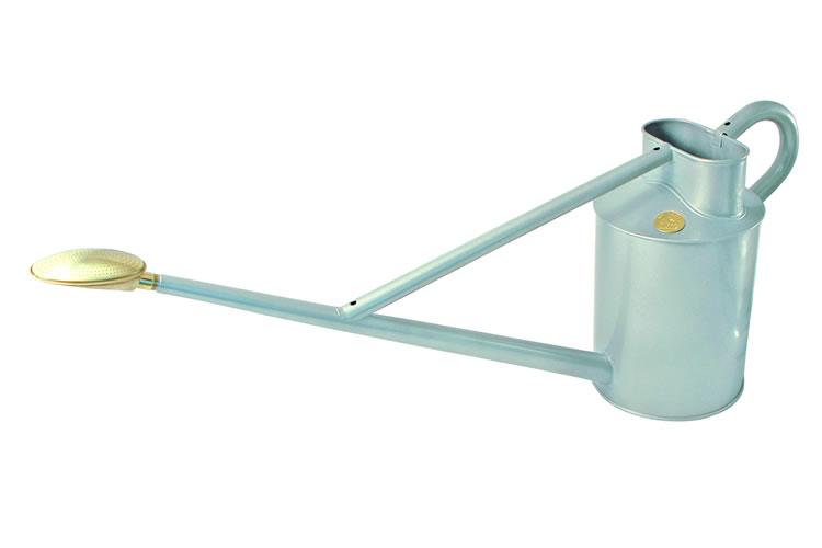 8.8 litre professional long reach can Silver 186/4