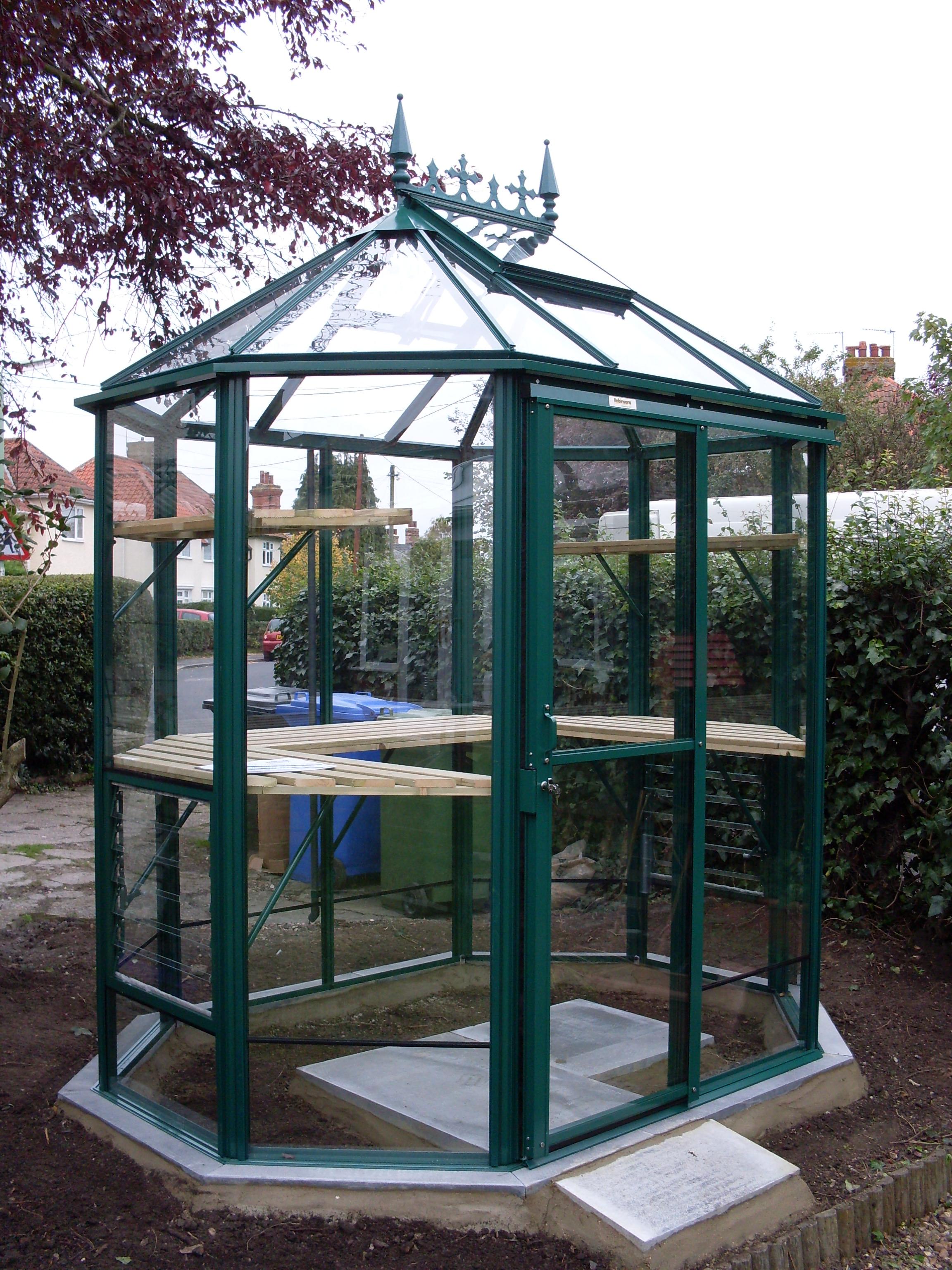 Robinsons Renaissance 5ft7 x 7ft7 Green **PACKAGE**