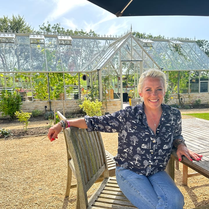 Sarah Beeny - Robinsons Roemoor
